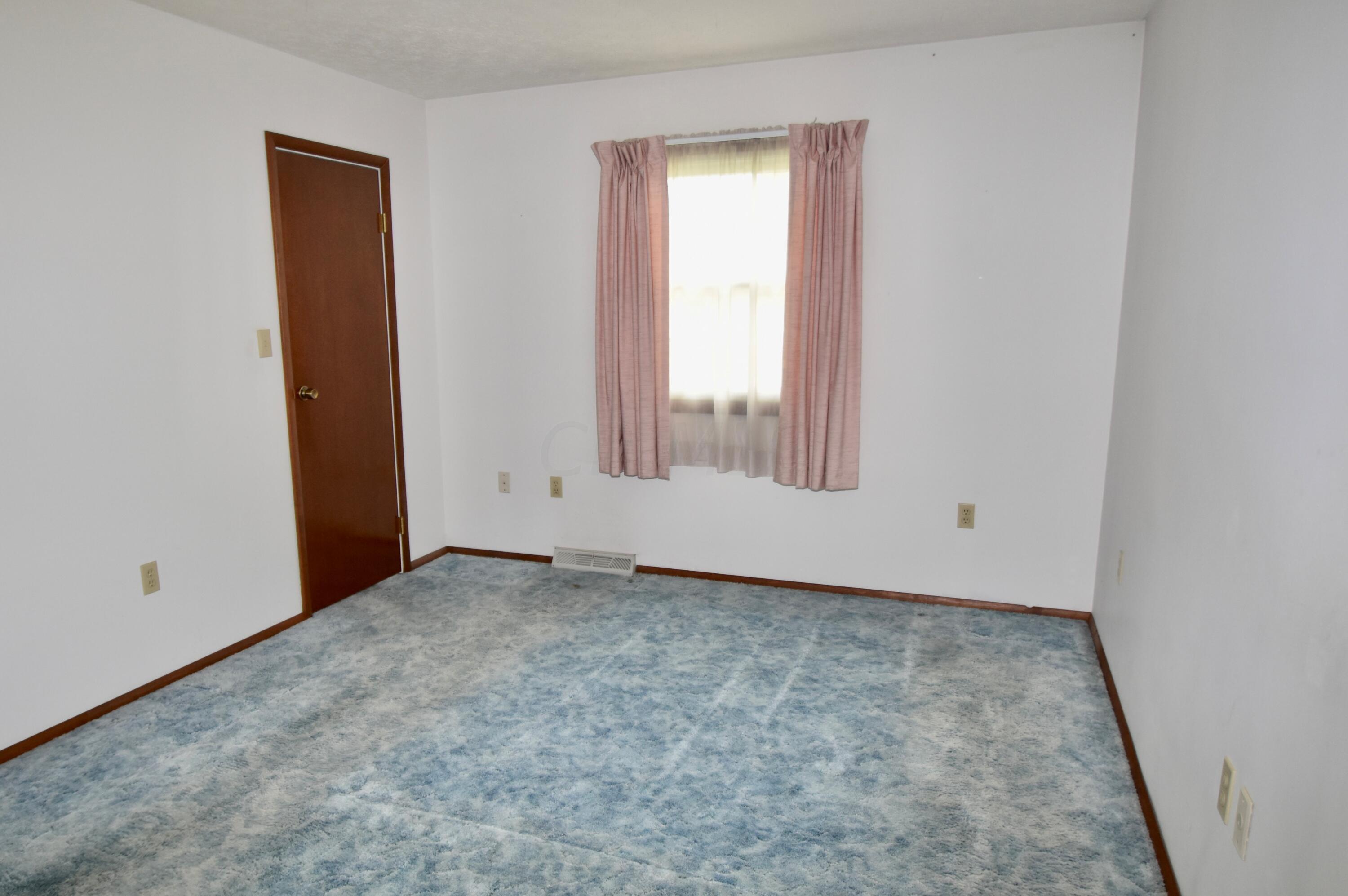 808 Cheshire Road Sunbury, OH 43074 - Photo 17 of 29 Owners' Suite