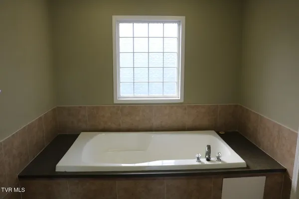 $295,000 | 30 Willow Creek Lane, Greeneville, TN 37743