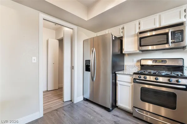 $1,650 | 3929 South Torrey Pines Drive, Las Vegas, NV 89103