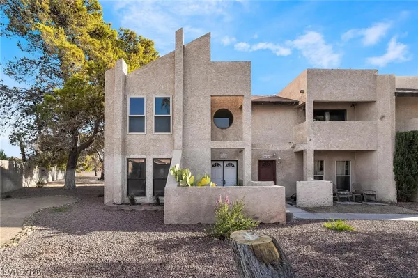 $1,650 | 3929 South Torrey Pines Drive, Las Vegas, NV 89103