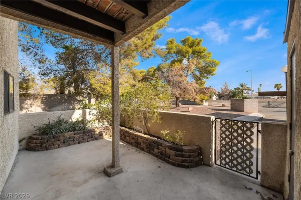 $1,650 | 3929 South Torrey Pines Drive, Las Vegas, NV 89103