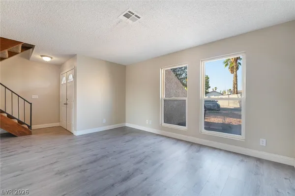 $1,650 | 3929 South Torrey Pines Drive, Las Vegas, NV 89103