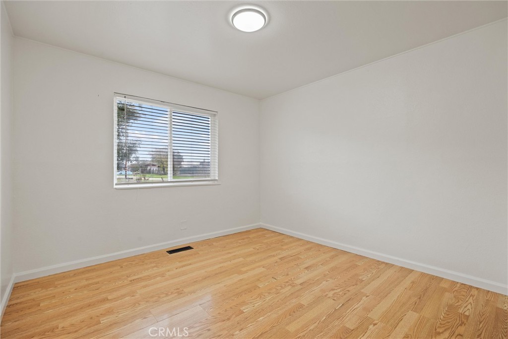 4229 Caballo Way Chico, CA 95973 - Photo 34 of 42 an empty room with a workspace