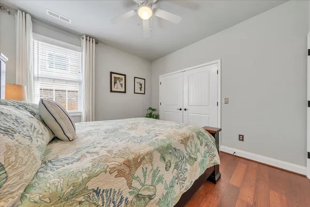 a view of a livingroom with furniture
