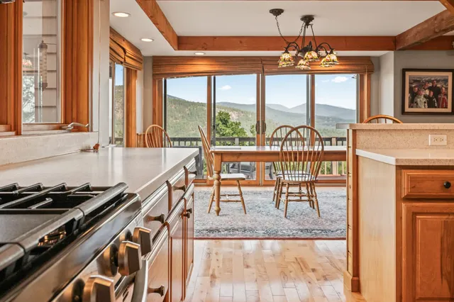 $1,399,000 | 46 Ammonoosuc Drive, Bartlett, NH 03812