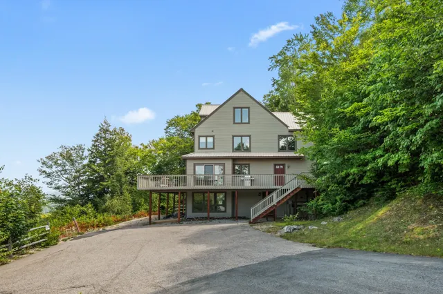 $1,399,000 | 46 Ammonoosuc Drive, Bartlett, NH 03812