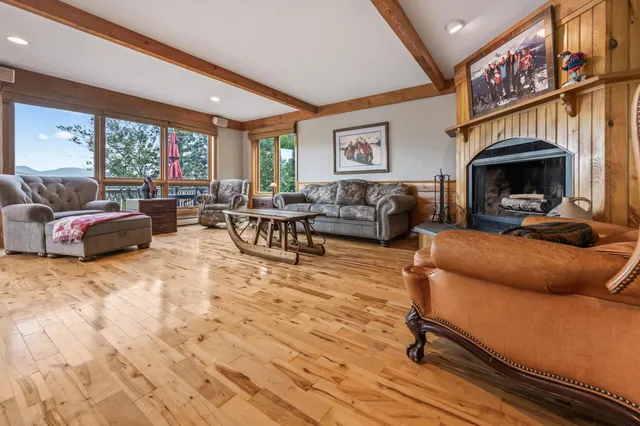$1,399,000 | 46 Ammonoosuc Drive, Bartlett, NH 03812