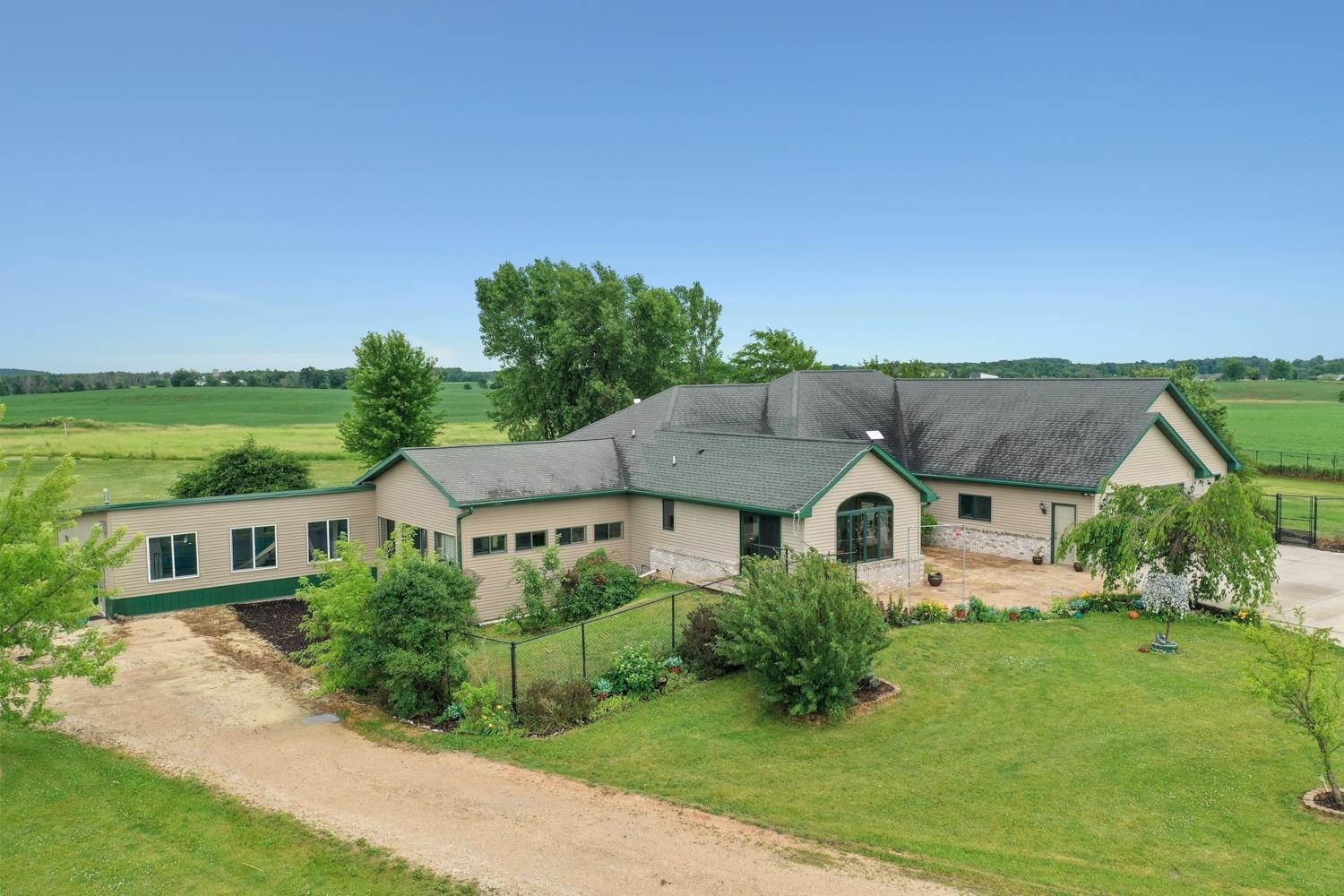 23689 Manitowoc Road Reedsville, WI 54230 - Photo 3 of 85