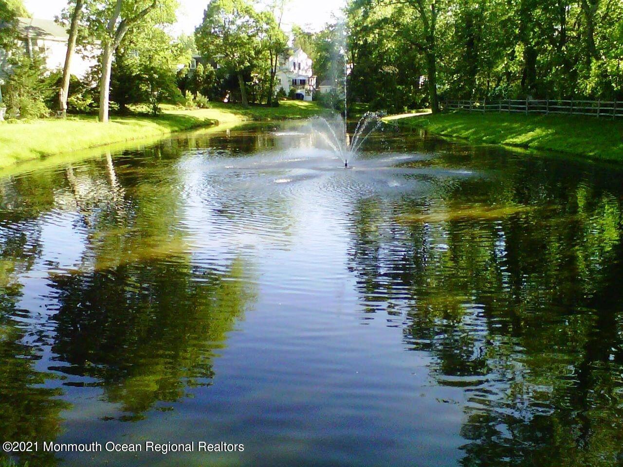 49 East River Road Rumson, NJ 07760 - Photo 5 of 8 49 E. River-Pond