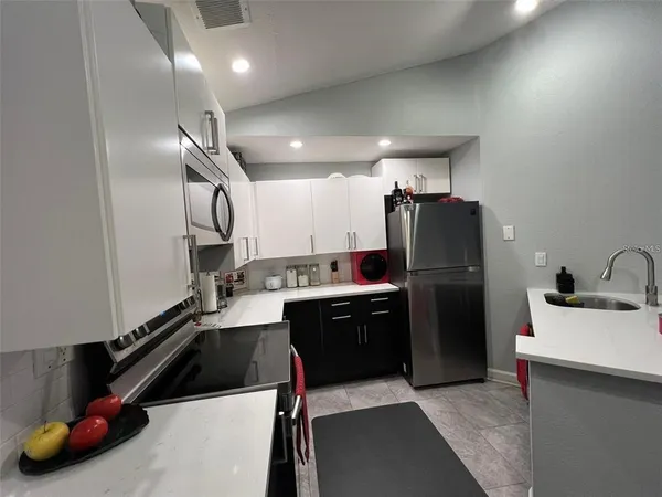 $1,350 | 4518 Commander Drive, Unit 1933, Orlando, FL 32822