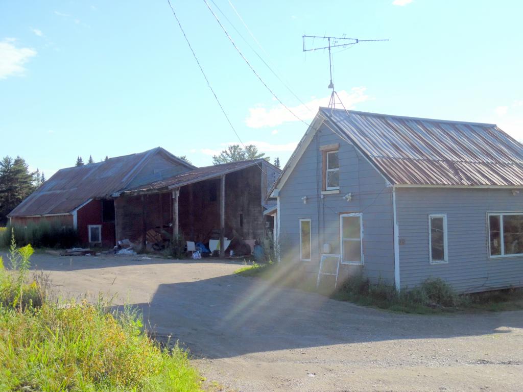 332 Fitzgerald Road Morristown, VT 05661 - Photo 9 of 23