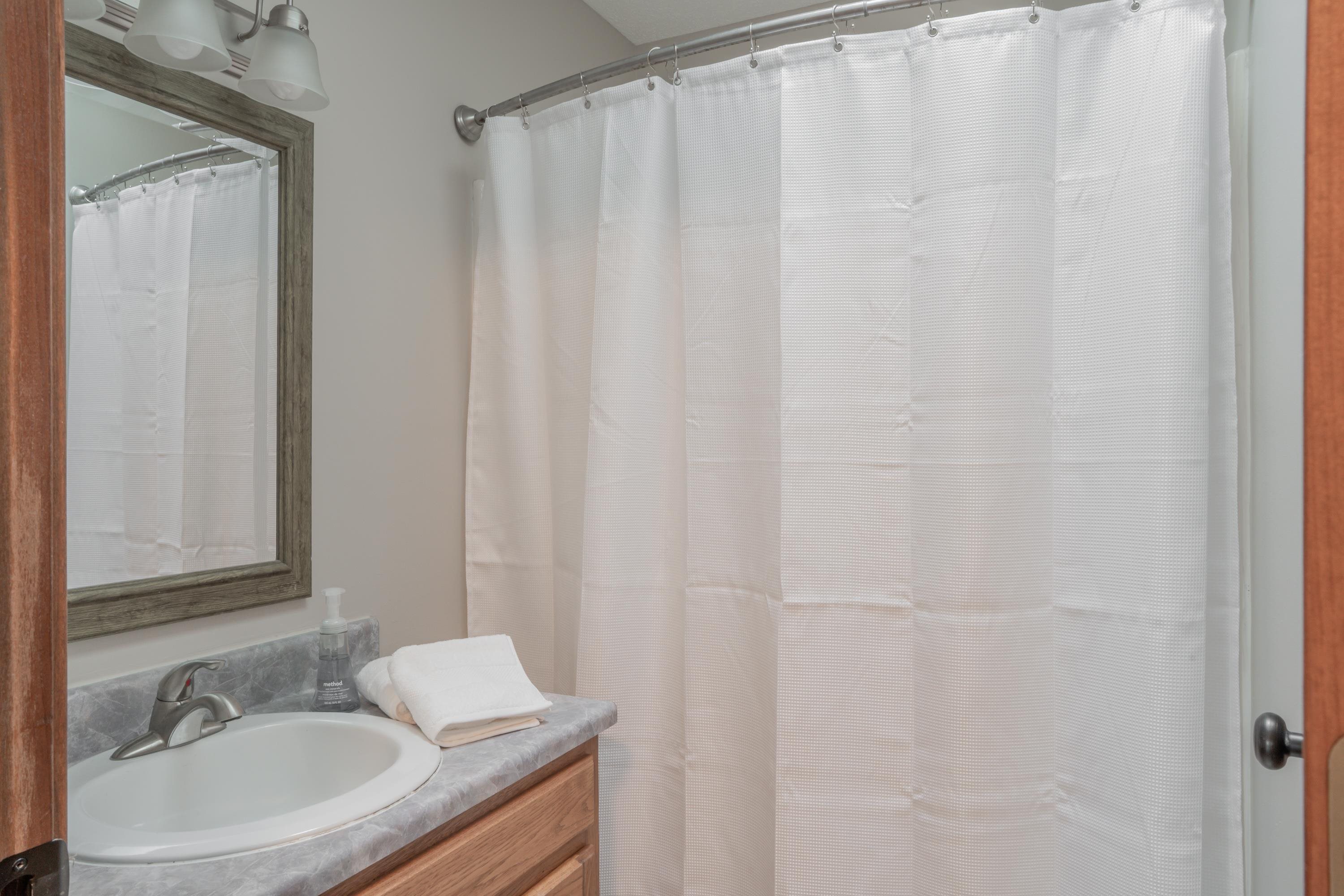 9015 Spring View Drive Fort Wayne, IN 46804 - Photo 18 of 28