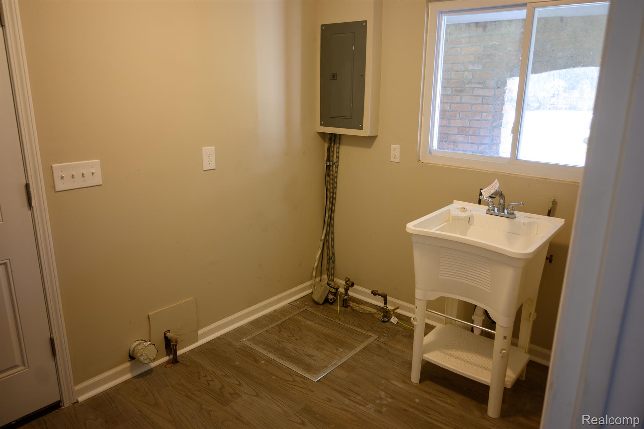 26401 Sumpter Road Belleville, MI 48111 - Photo 23 of 23 Gallery Image 23