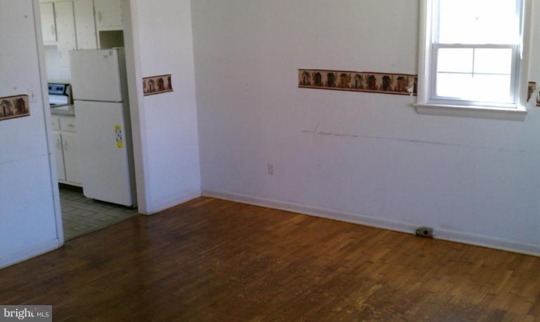 102 East Fourteenth Avenue Ranson, WV 25438 - Photo 2 of 9 a view of an empty room