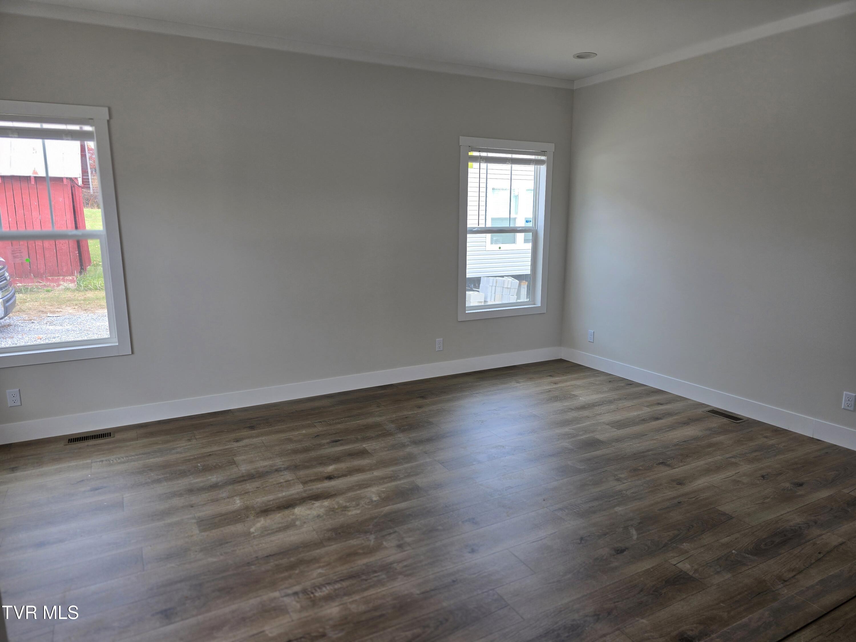 2204 Oak Street Gray, TN 37615 - Photo 16 of 36 20251026_133602