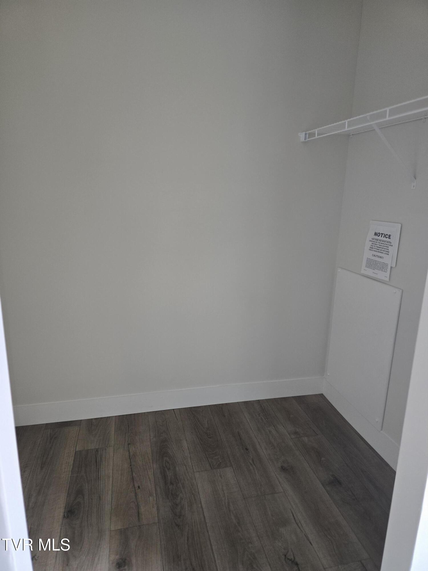 2204 Oak Street Gray, TN 37615 - Photo 17 of 36 20251026_132327