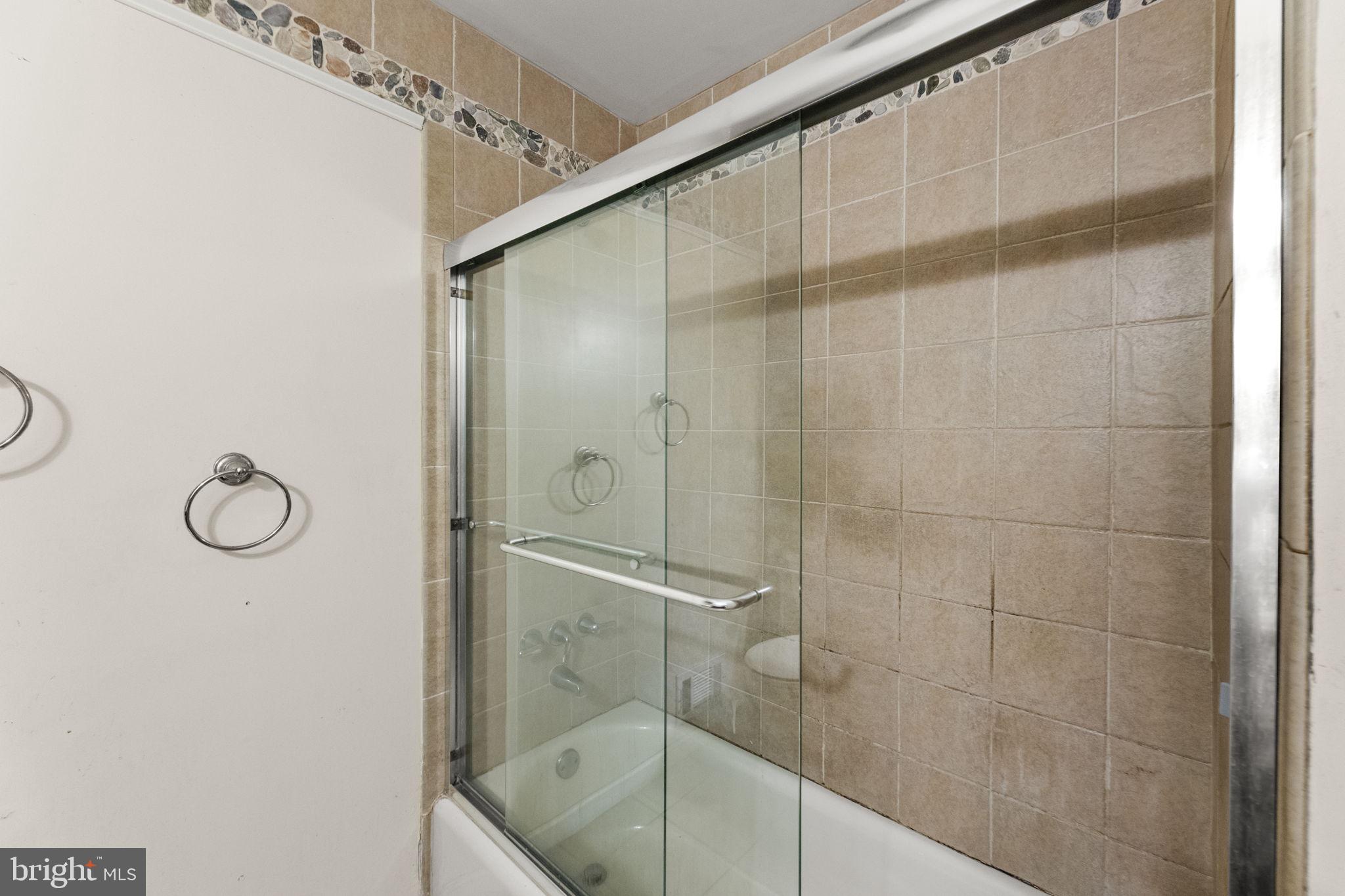 1350 Lower Ferry Road Ewing, NJ 08618 - Photo 16 of 25