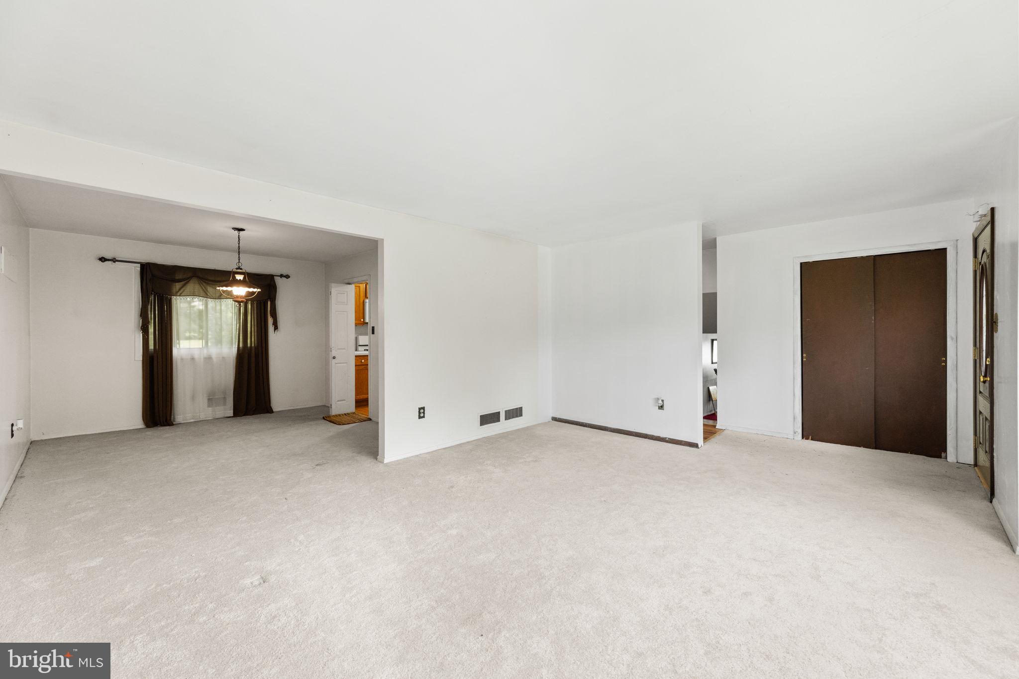 1350 Lower Ferry Road Ewing, NJ 08618 - Photo 2 of 25