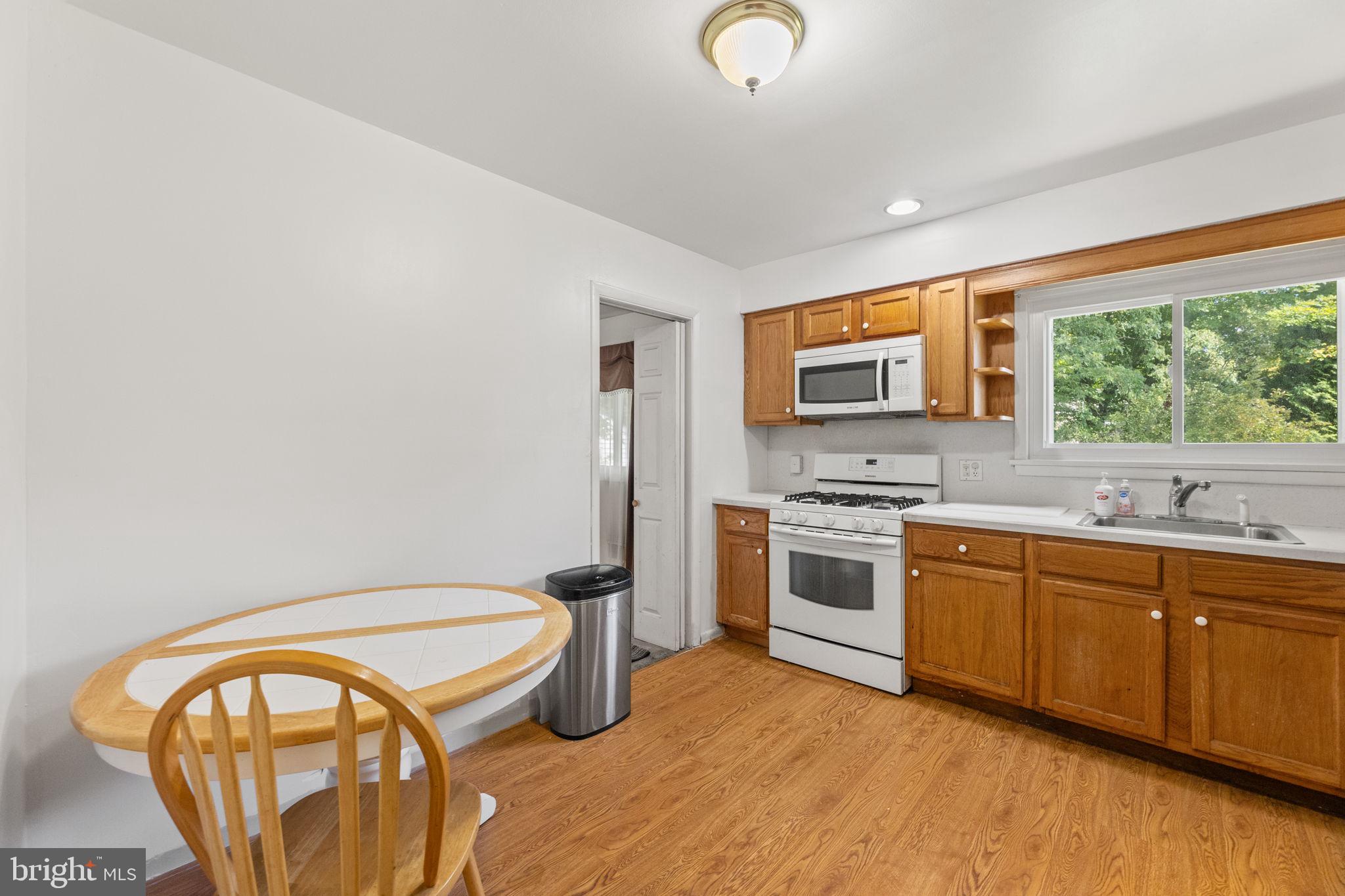 1350 Lower Ferry Road Ewing, NJ 08618 - Photo 8 of 25