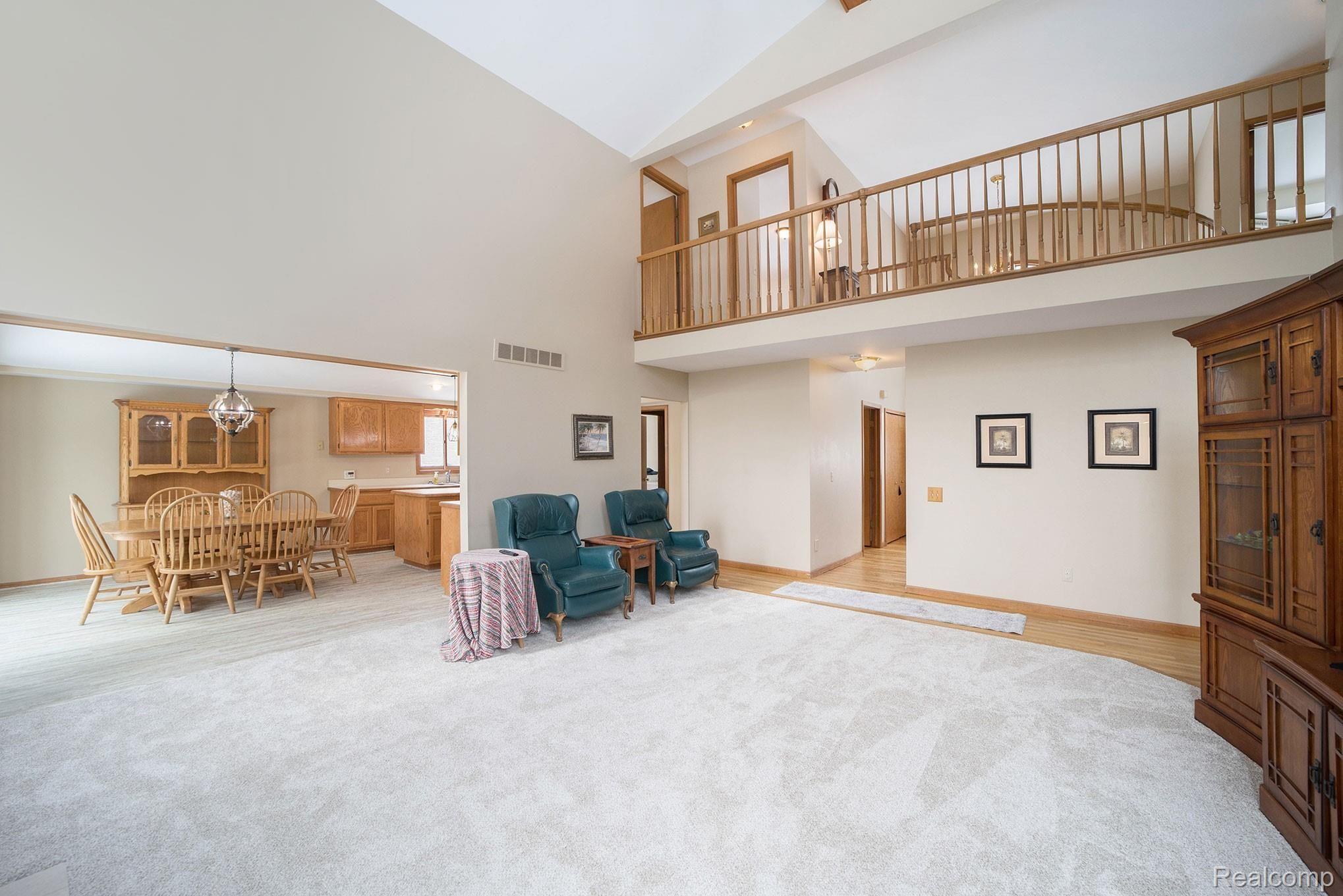 182 Bedlington Drive Rochester, MI 48307 - Photo 7 of 36 017A8070.jpg