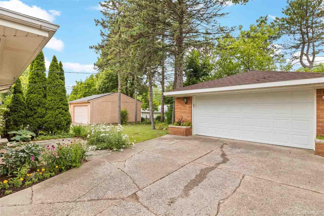 525 Meadow Lane Rochester, MI 48307 - Photo 6 of 33 Gallery Image 6