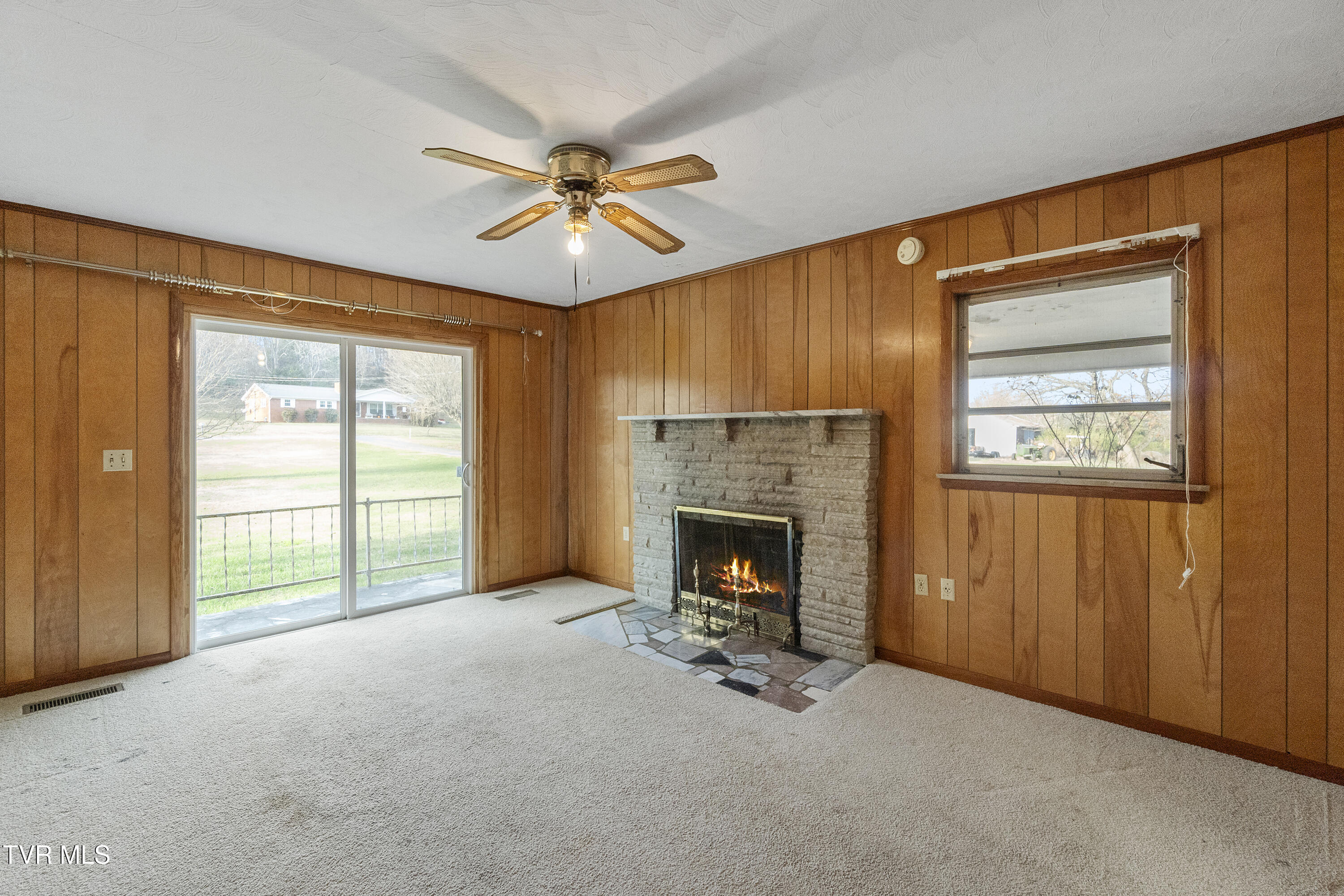 180 Doughtys Chapel Road Greeneville, TN 37745 - Photo 11 of 42 DSC03402