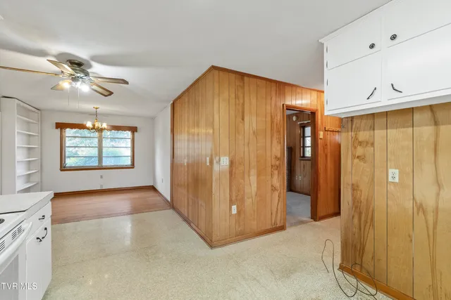 $274,900 | 180 Doughtys Chapel Road, Greeneville, TN 37745