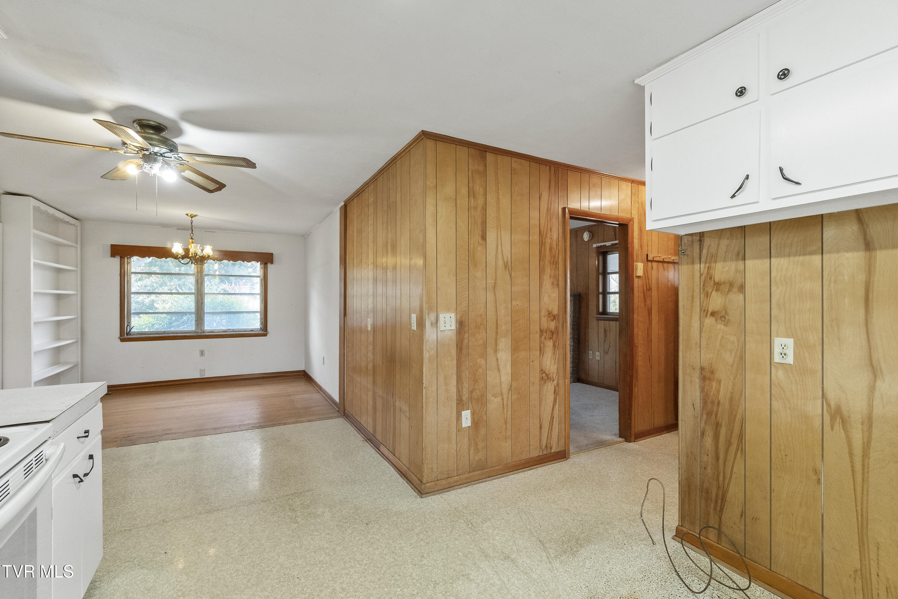 180 Doughtys Chapel Road Greeneville, TN 37745 - Photo 15 of 42 DSC03414