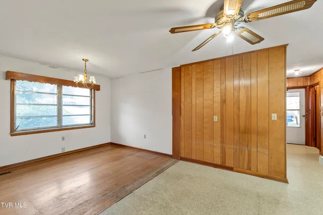 $274,900 | 180 Doughtys Chapel Road, Greeneville, TN 37745