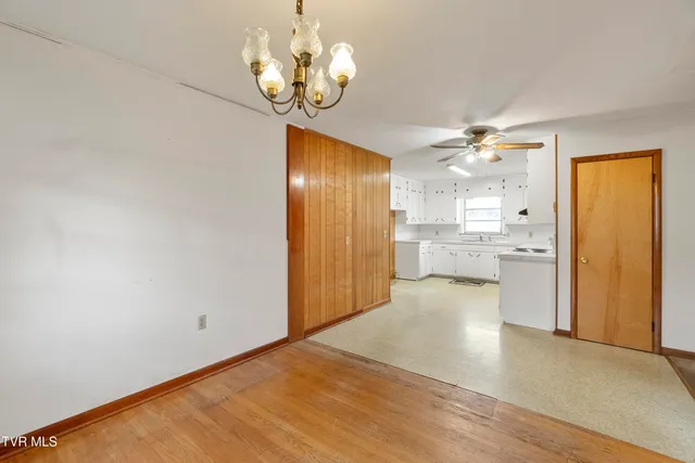 $274,900 | 180 Doughtys Chapel Road, Greeneville, TN 37745