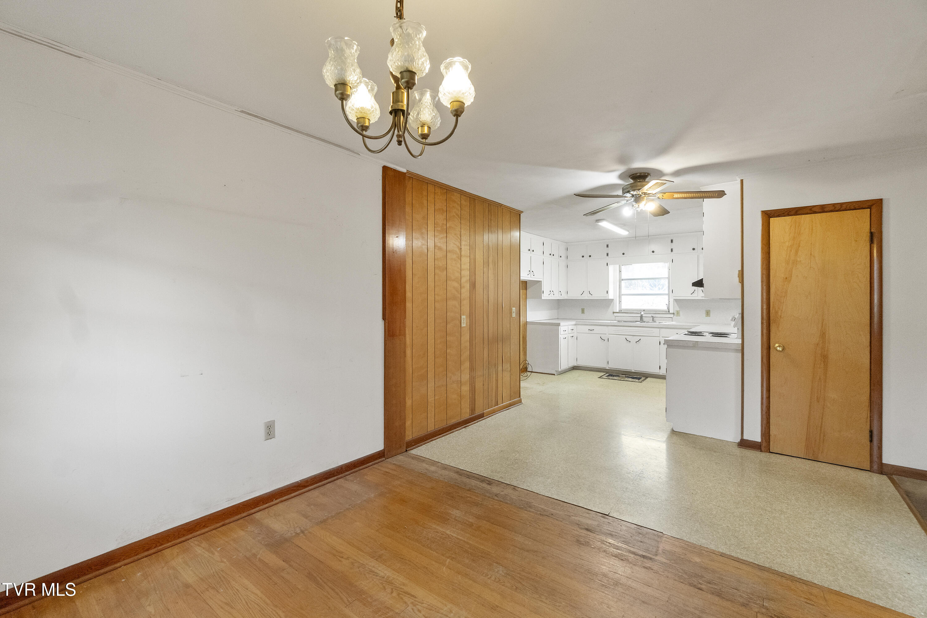 180 Doughtys Chapel Road Greeneville, TN 37745 - Photo 20 of 42 DSC03438