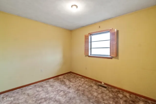 $274,900 | 180 Doughtys Chapel Road, Greeneville, TN 37745