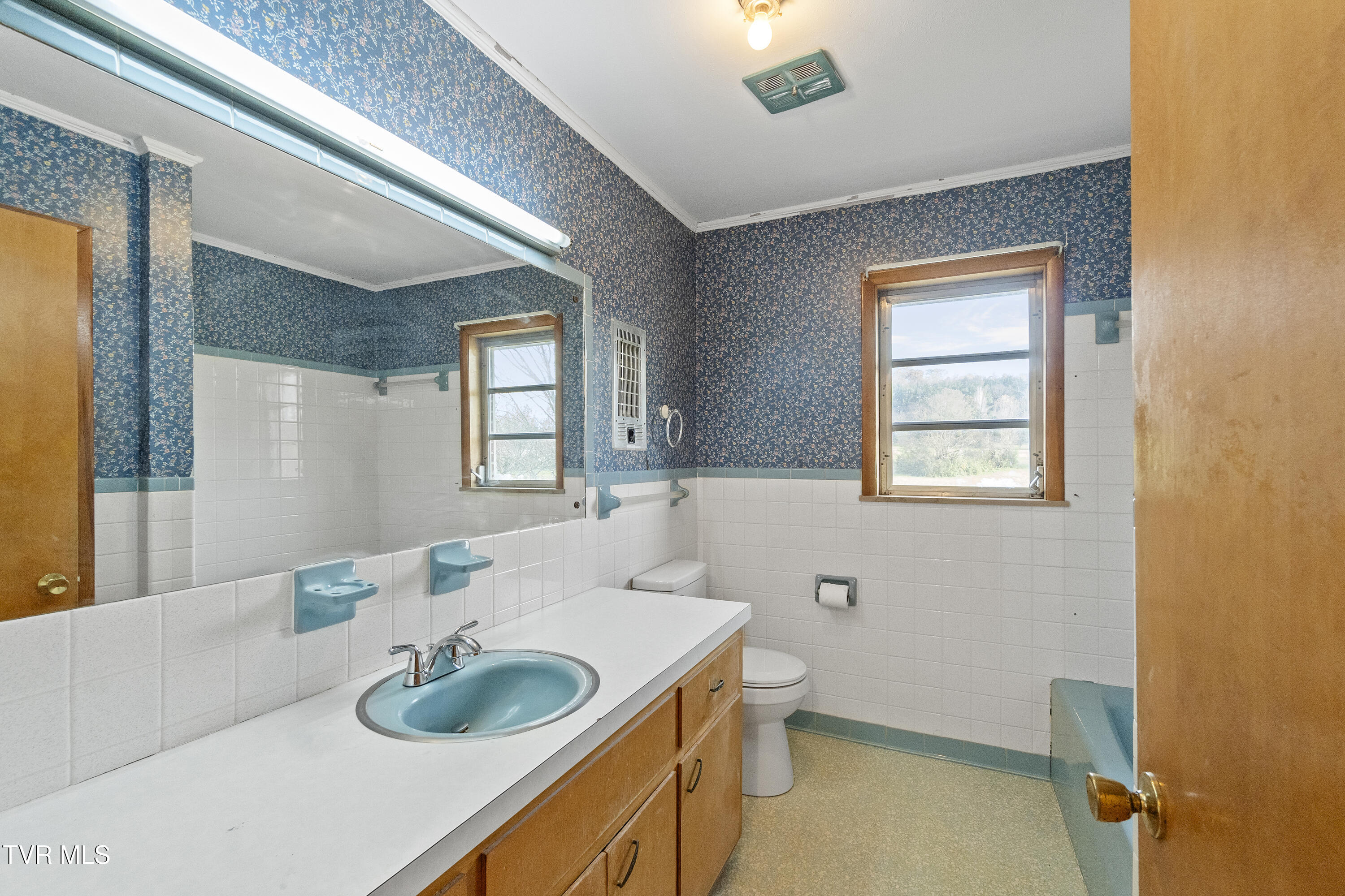 180 Doughtys Chapel Road Greeneville, TN 37745 - Photo 23 of 42 DSC03447