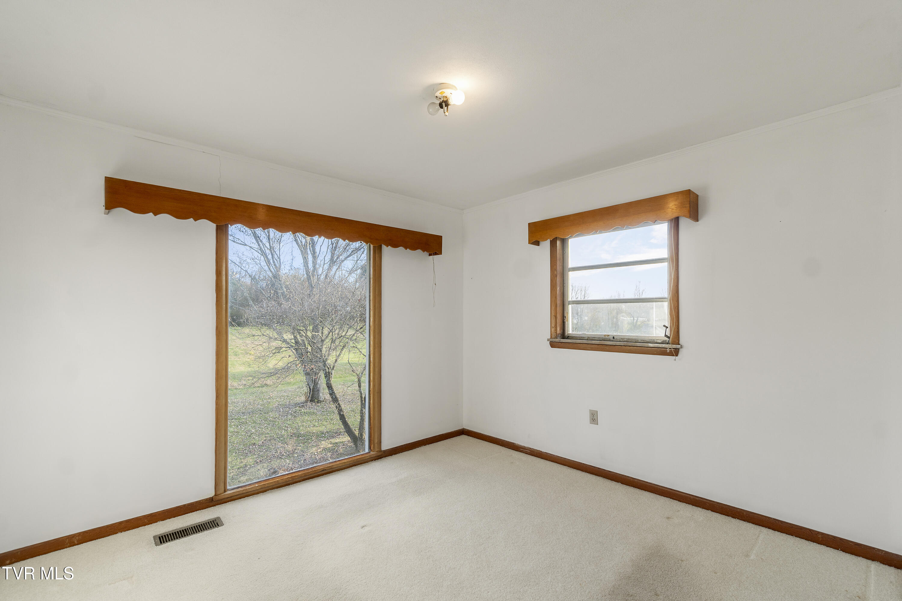 180 Doughtys Chapel Road Greeneville, TN 37745 - Photo 25 of 42 DSC03453