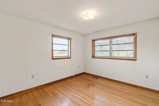 $274,900 | 180 Doughtys Chapel Road, Greeneville, TN 37745