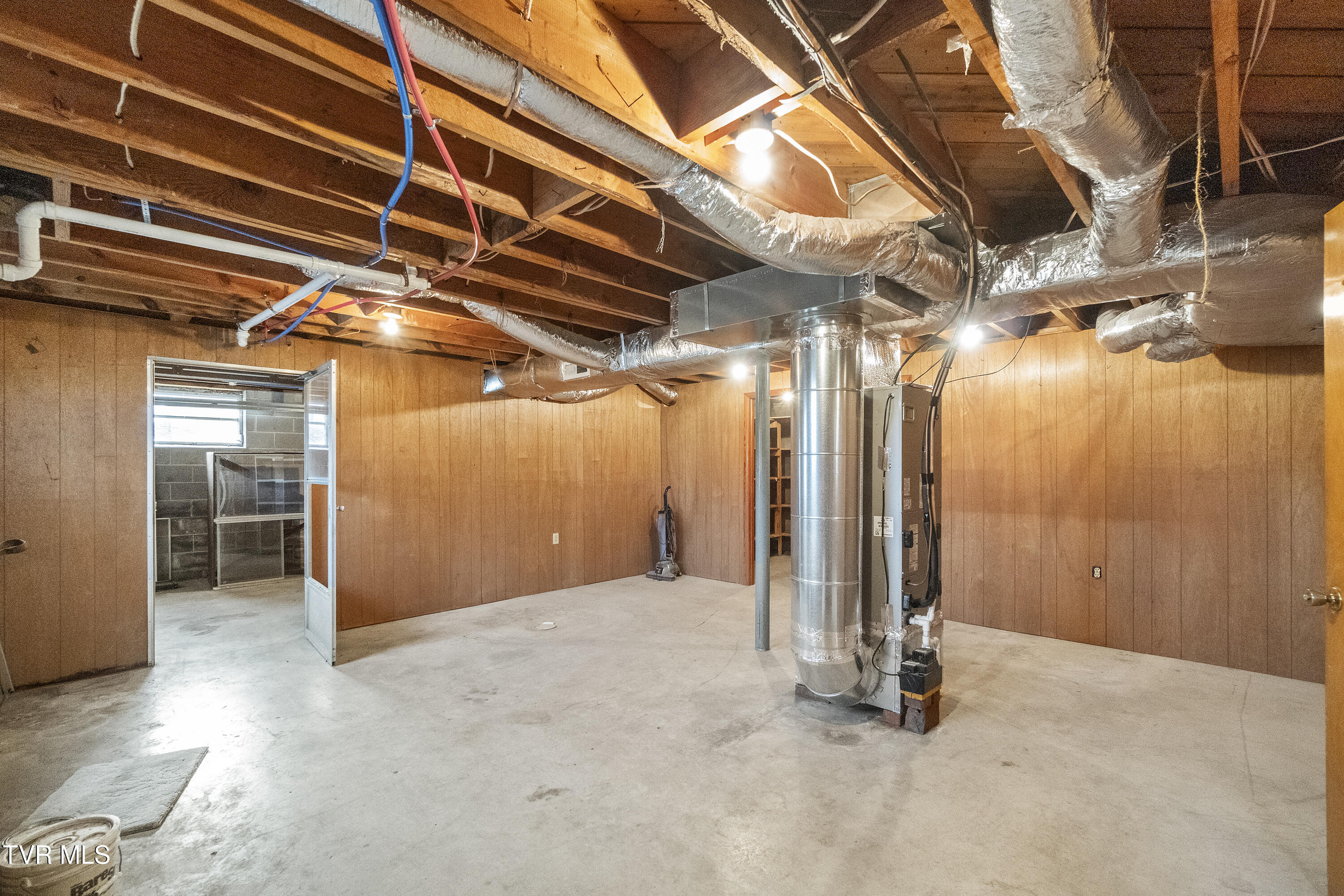 180 Doughtys Chapel Road Greeneville, TN 37745 - Photo 32 of 42 DSC03477