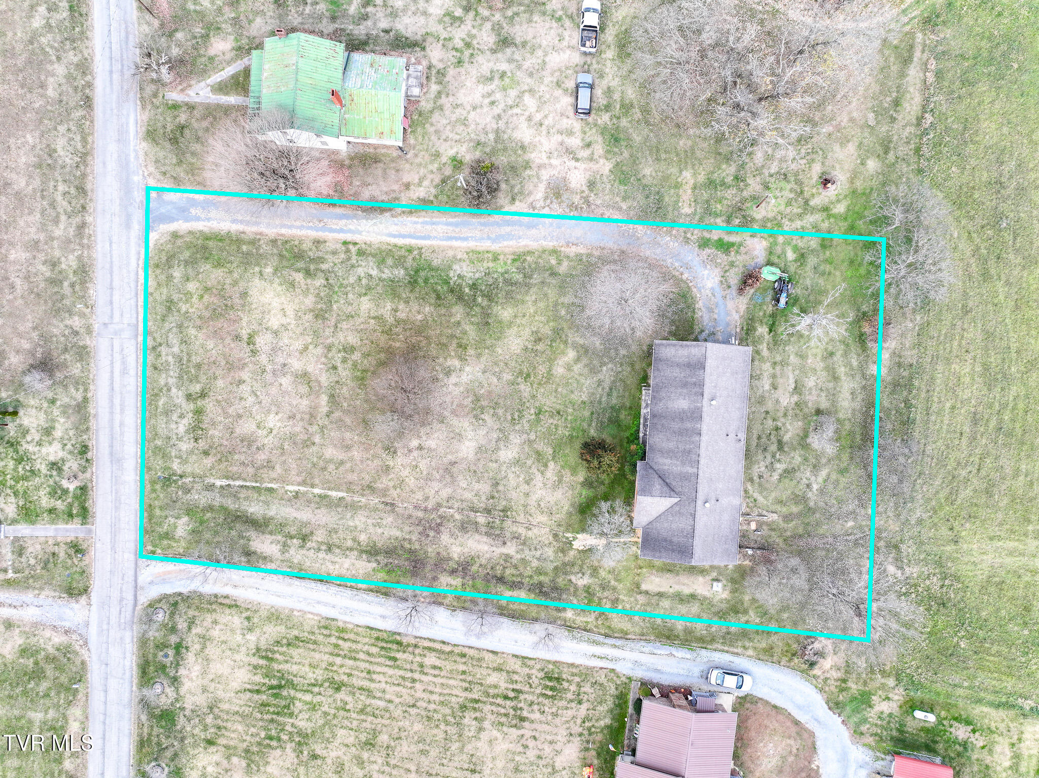 180 Doughtys Chapel Road Greeneville, TN 37745 - Photo 37 of 42 DJI_20251116182655_0636_D-Edit