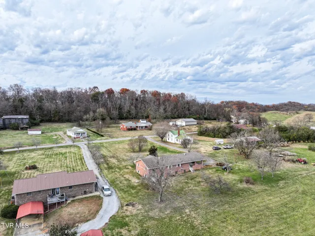 $274,900 | 180 Doughtys Chapel Road, Greeneville, TN 37745