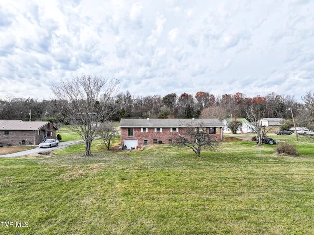 $274,900 | 180 Doughtys Chapel Road, Greeneville, TN 37745