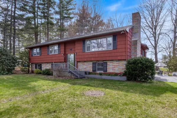 $735,000 | 56 Plaisted Road, York, ME 03909