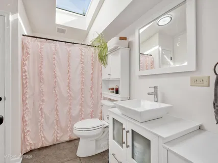 $449,999 | 875 South York Street, Elmhurst, IL 60126