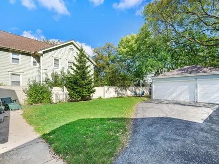 $449,999 | 875 South York Street, Elmhurst, IL 60126