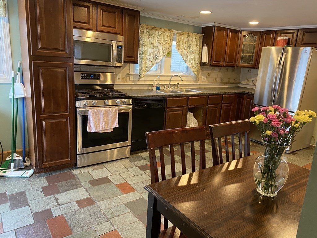 606 Turnpike Road Ashby, MA 01431 - Photo 12 of 20