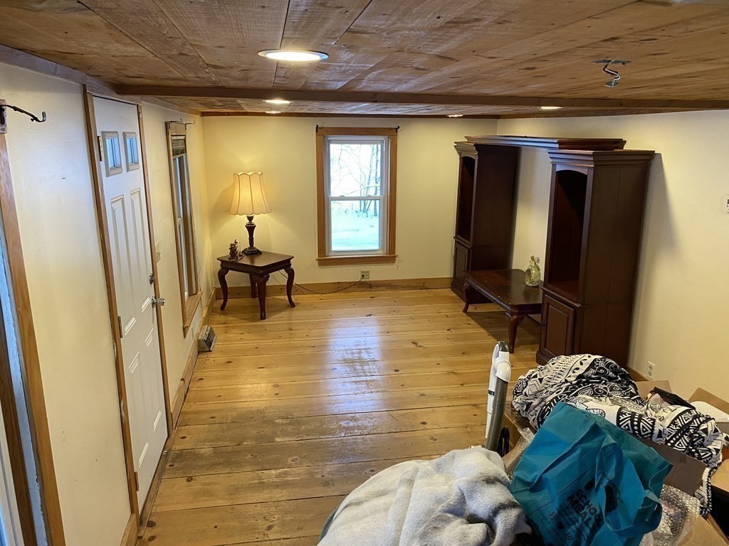 606 Turnpike Road Ashby, MA 01431 - Photo 14 of 20