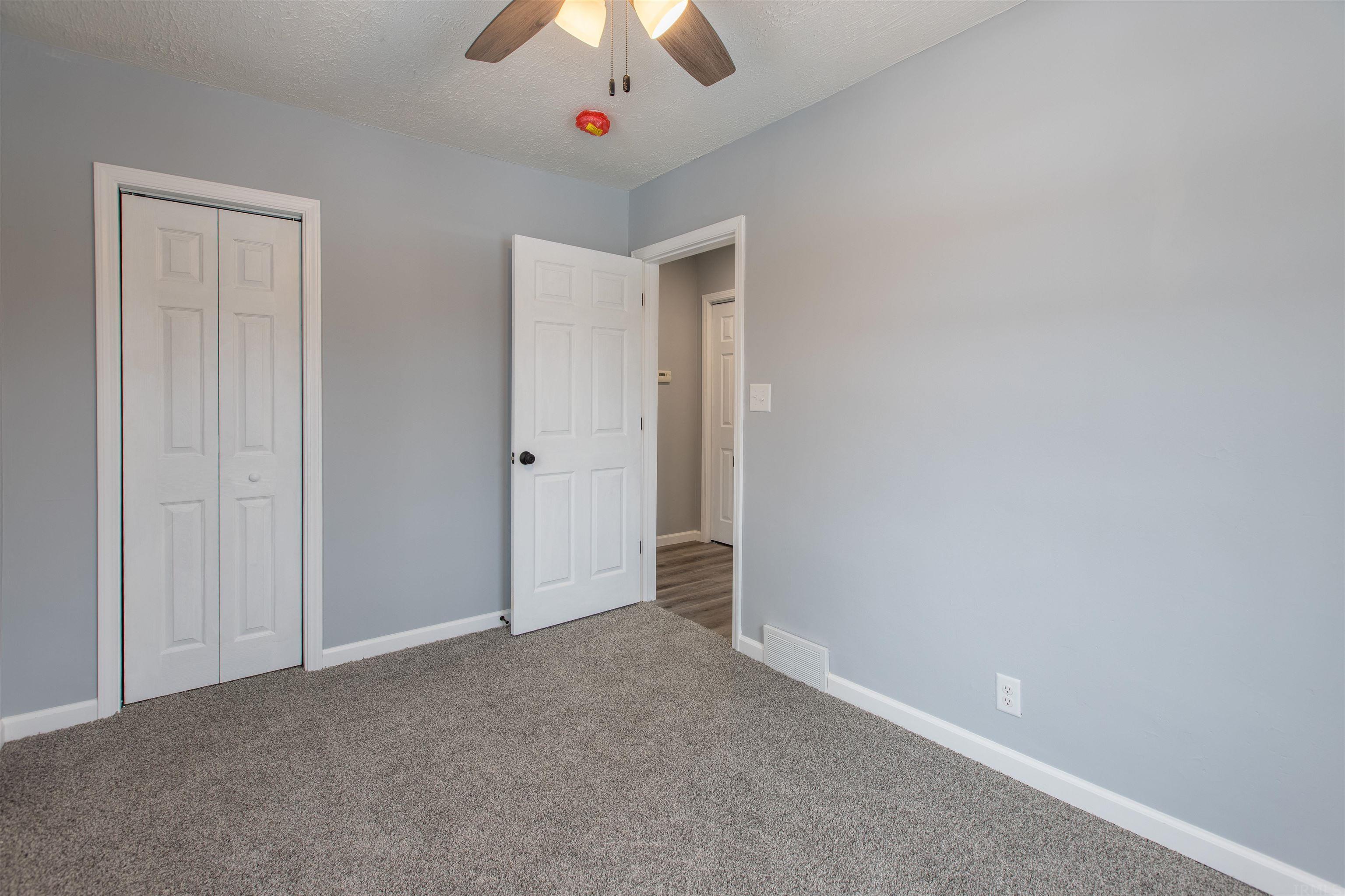 800 Pfeiffer Road Evansville, IN 47711 - Photo 29 of 36 Gallery Image 29