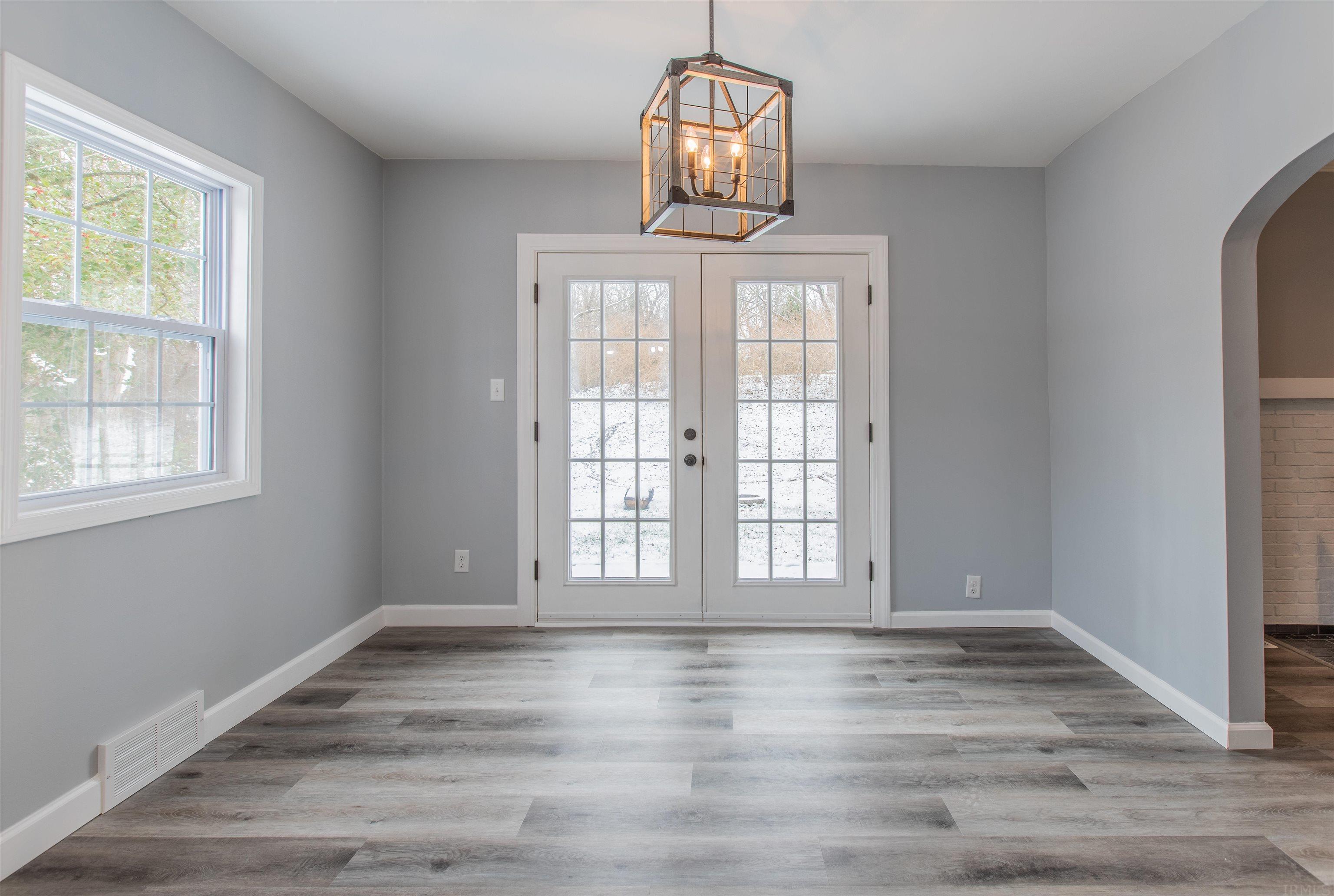 800 Pfeiffer Road Evansville, IN 47711 - Photo 8 of 36 Gallery Image 8