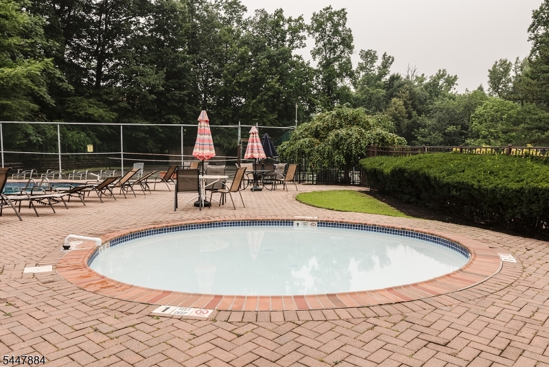 89 Continental Road Morris Plains, NJ 07950 - Photo 32 of 38