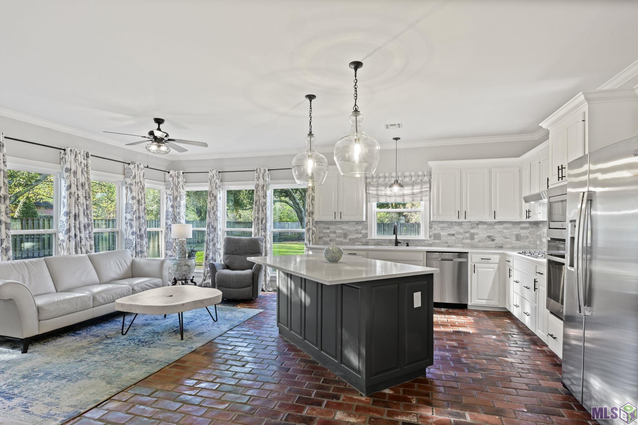 19110 South Trent Jones Drive Baton Rouge, LA 70810 - Photo 11 of 44