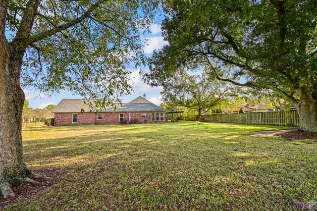 $630,000 | 19110 South Trent Jones Drive, Baton Rouge, LA 70810