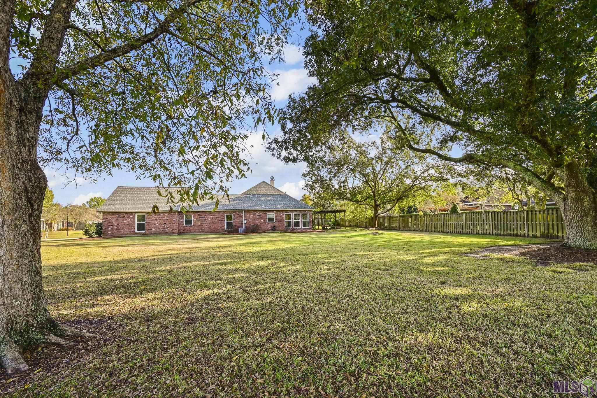 19110 South Trent Jones Drive Baton Rouge, LA 70810 - Photo 26 of 44